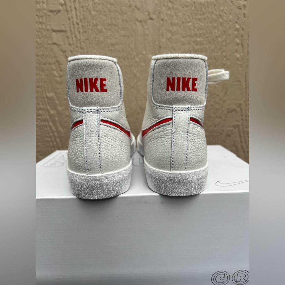 Nike Blazer Mid 77 White US M 7.5 W 9 - Picture 4 of 8